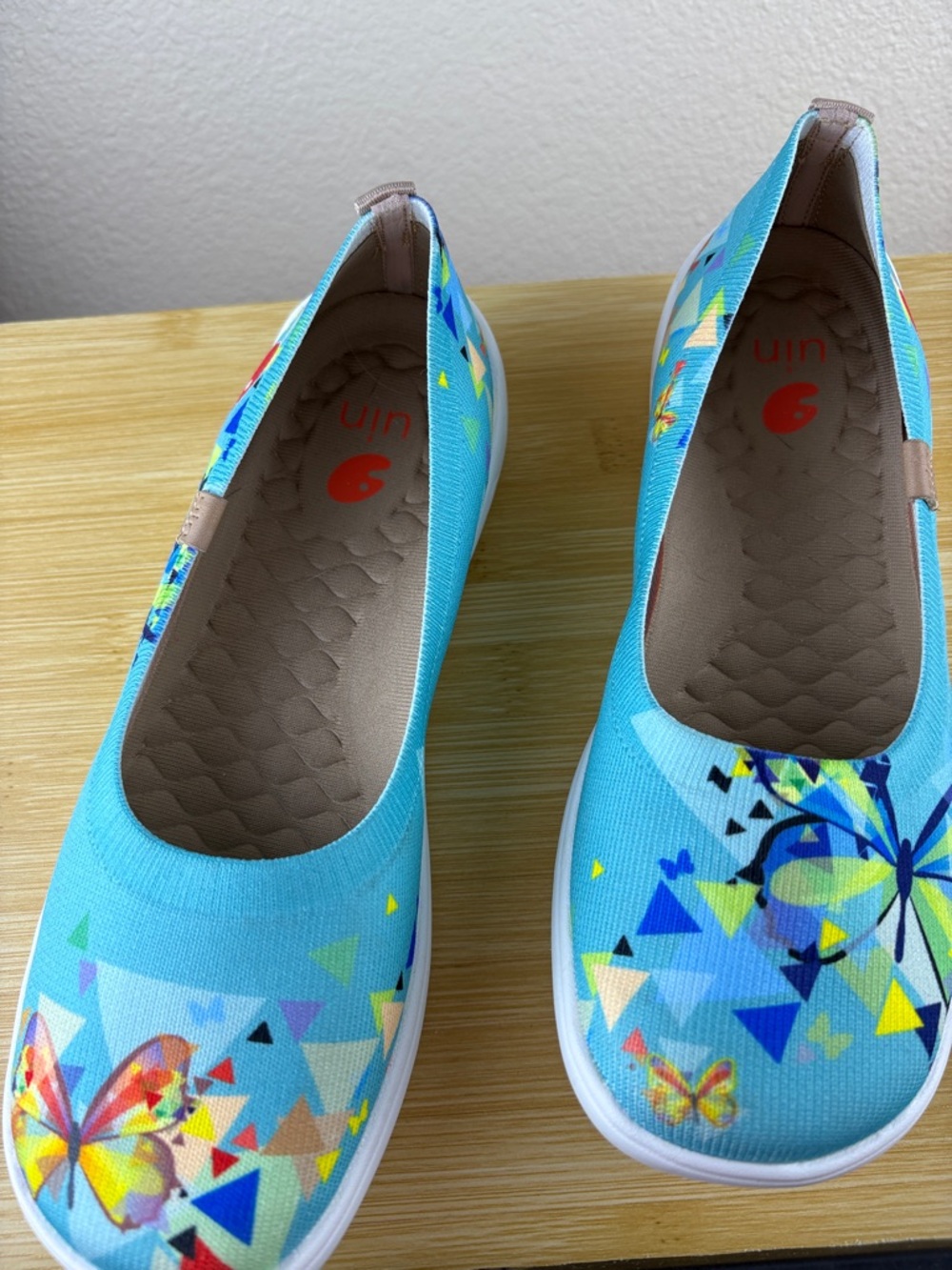 UIN Women's Casual Fancy Knit Ballet Flats with Cubic Butterflies Size 8.5 NWOB